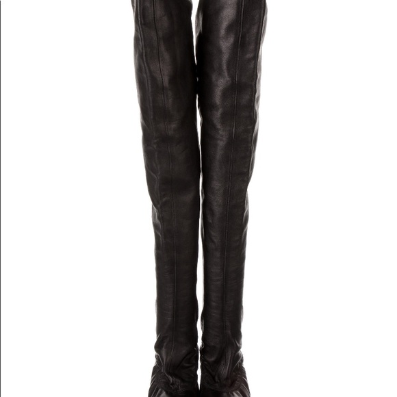 CHANEL Tall Over-the-Knee boots w/patent trim HOT! - Picture 2 of 13